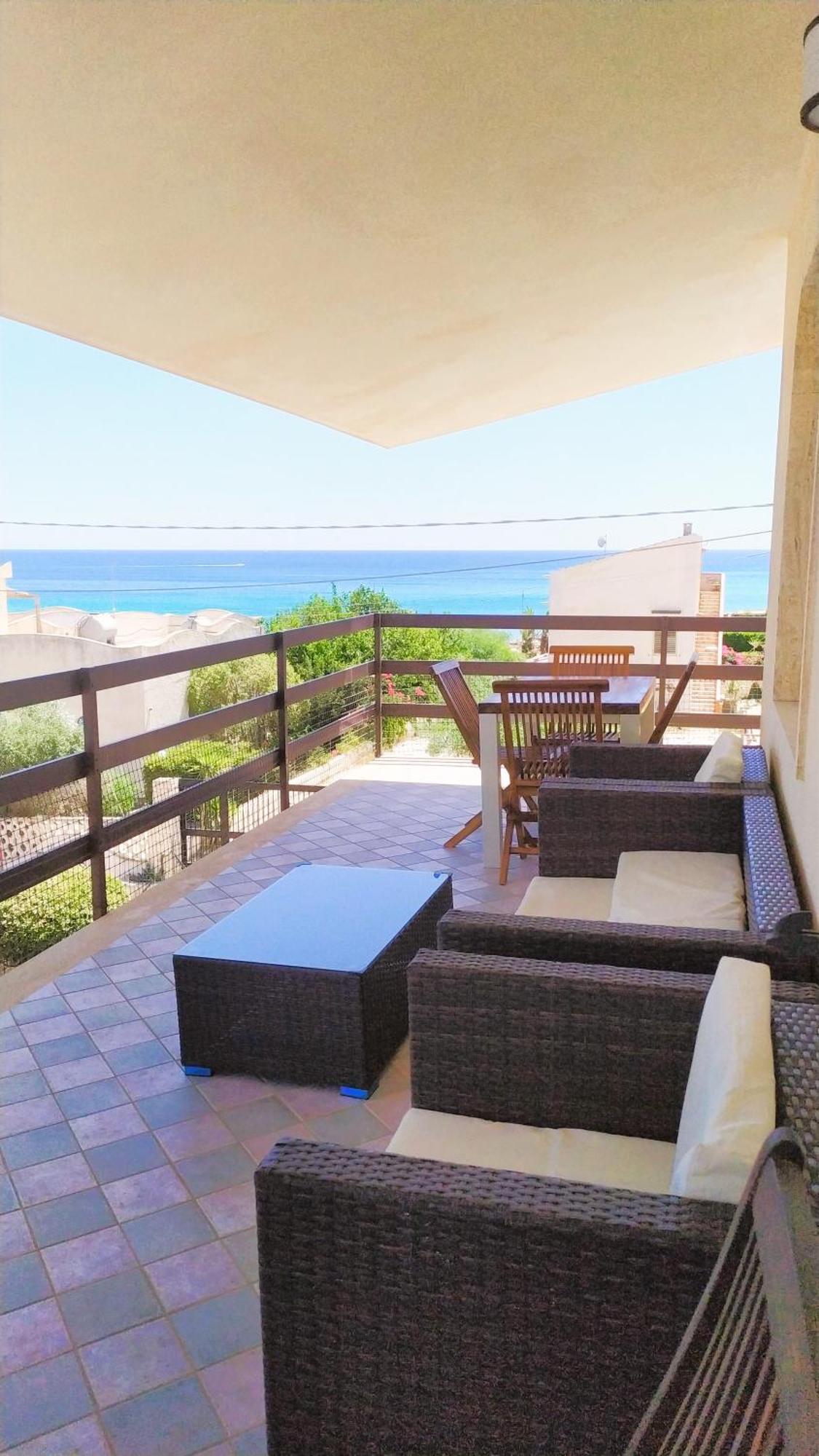 Tra Cielo E Mare - Spiaggia San Lorenzo Reitani Exterior photo